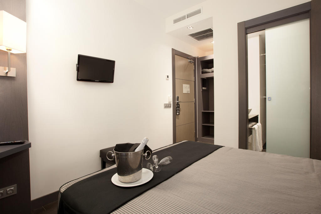 ดาเลีย รัมบลัส โฮเต็ล Hotel บาร์เซโลนา ภายนอก รูปภาพ