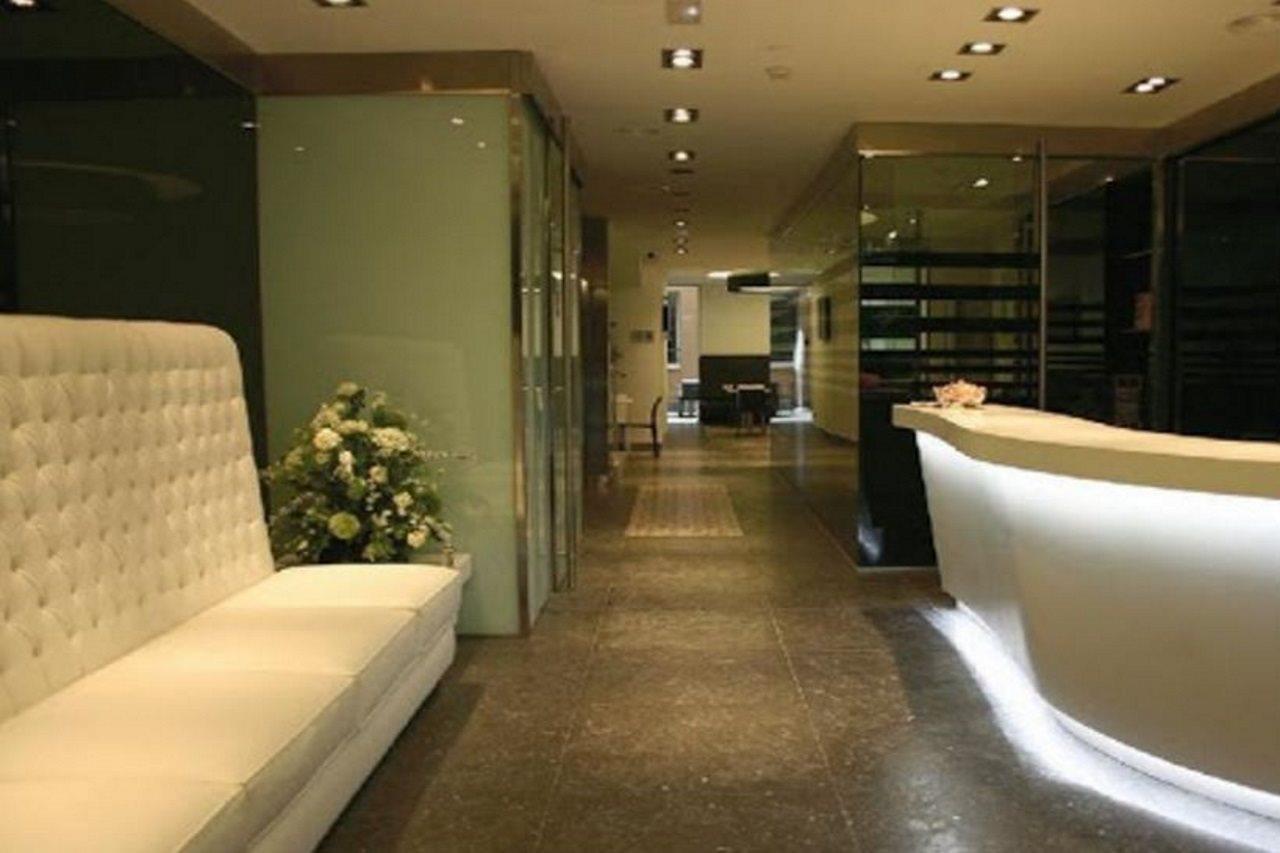 ดาเลีย รัมบลัส โฮเต็ล Hotel บาร์เซโลนา ภายนอก รูปภาพ